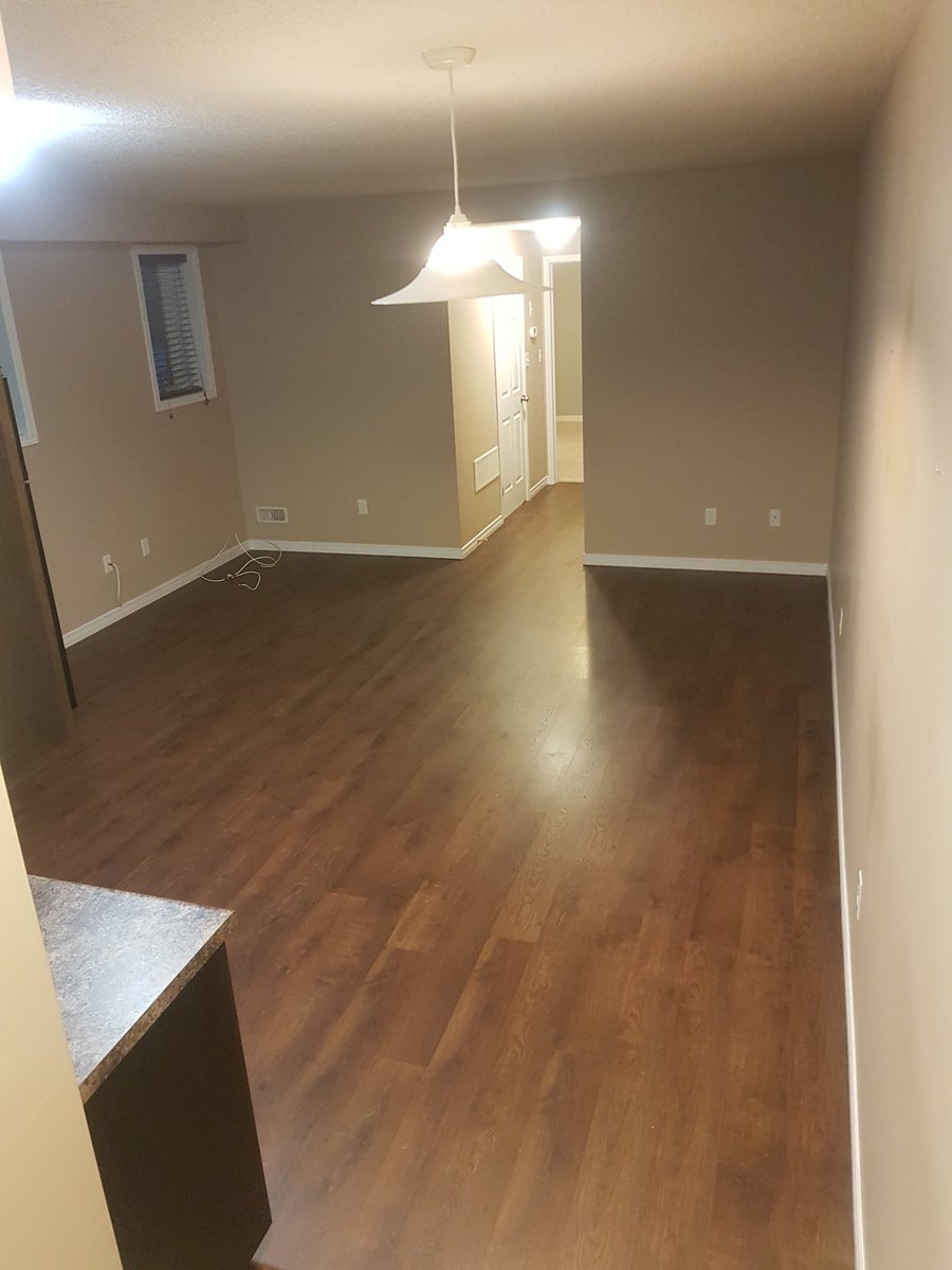 Pasztor79's tweet photo. One Bedroom Executive Condo available Feb 1. in University Village.  DM for more details or inquiries. https://t.co/7r1I0eWqXx