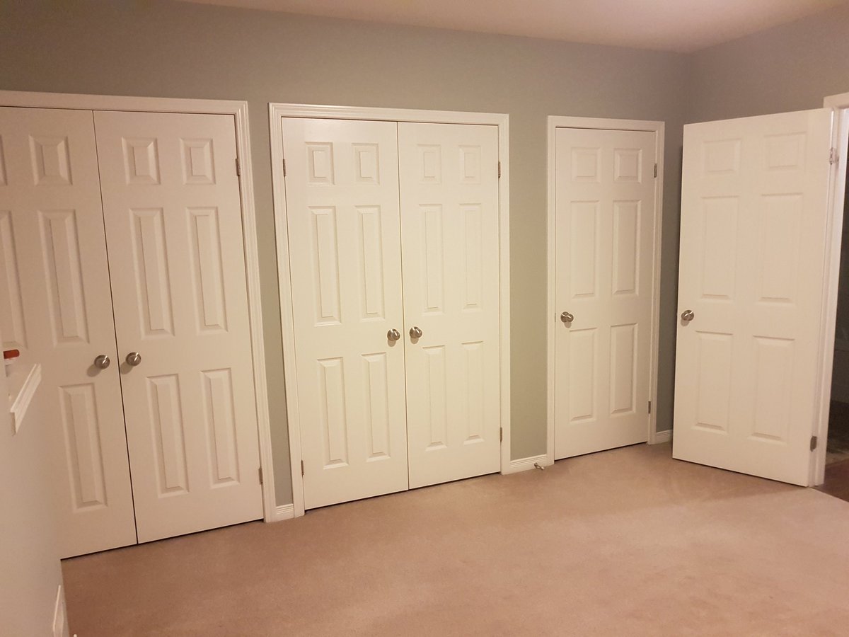 Pasztor79's tweet photo. One Bedroom Executive Condo available Feb 1. in University Village.  DM for more details or inquiries. https://t.co/7r1I0eWqXx
