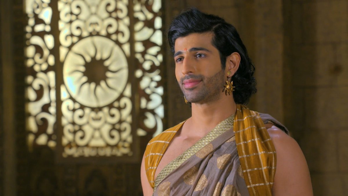 kittukidhun's tweet photo. #KarnSangini Epi70 Moment: 
•Her Guide• 
#Karn wants to help #Uruvi to prove her innocence even if he's accused of partiality but She doesn't wish to take help from him so he gives her a helpful advice to look for proof which guides her well.
#TejasswiPrakash #AashimGulati https://t.co/S00gsPTg1H