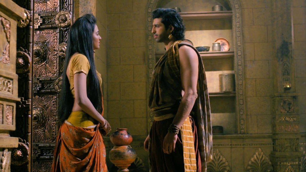 kittukidhun's tweet photo. #KarnSangini Epi70 Moment: 
•Her Guide• 
#Karn wants to help #Uruvi to prove her innocence even if he's accused of partiality but She doesn't wish to take help from him so he gives her a helpful advice to look for proof which guides her well.
#TejasswiPrakash #AashimGulati https://t.co/S00gsPTg1H