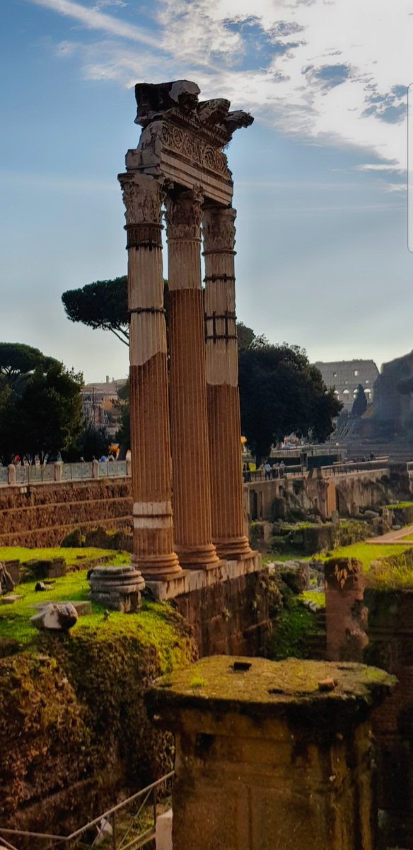 #Roma
Fori Imperiali 
#BuonSabato 
#weekend 
<a href="/GaudiumRoma/">Gaudium Roma</a> 
<a href="/Gianlucapica91/">Una Guida Turistica a Roma</a> 
<a href="/BeautyfromItaly/">BEAUTY FROM ITALY</a> 
@I__Love__Italy 
<a href="/PFotografica/">passione_fotografica</a> 
<a href="/italiadasogno/">Italiadasogno</a> 
<a href="/discoveroma/">Discover Roma</a> 
<a href="/DiscoverItalia/">Discover Italia</a>