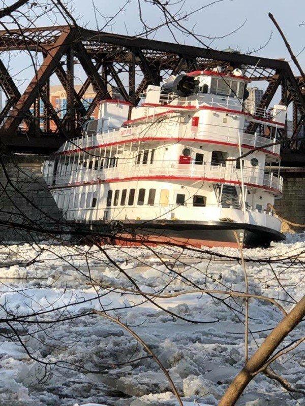 Newsweek's tweet photo. Watch: Cruise ship collides with Hudson River bridge https://t.co/cC0ci9xm84 https://t.co/EtAQZwfafk