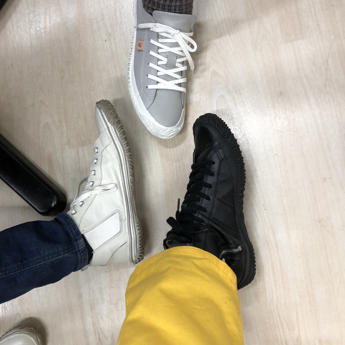 広島市内は雪がひどかったようですが、世羅のみなさんはあたたかかったです。「月刊ケ・セラ・セラ」大盛り上がりで終了しました。最後高野寛さん、山田稔明さんのセッションもありましたよ。ご来場の方々ありがとうございます。ちなみにこの日は３人とも足元はMADE IN BINGOのスピングル・ムーブ！