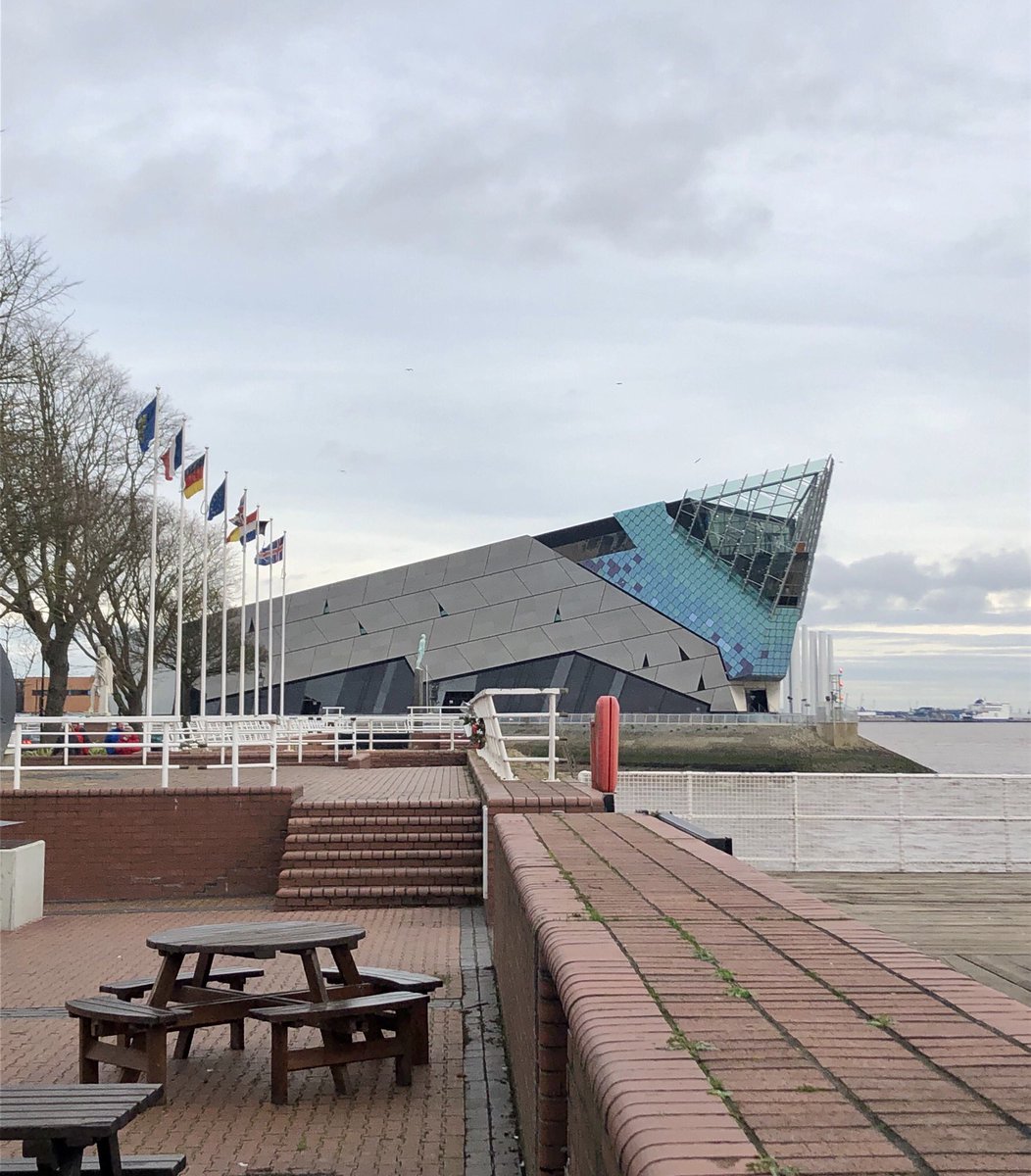 Hull Skyline tweet media