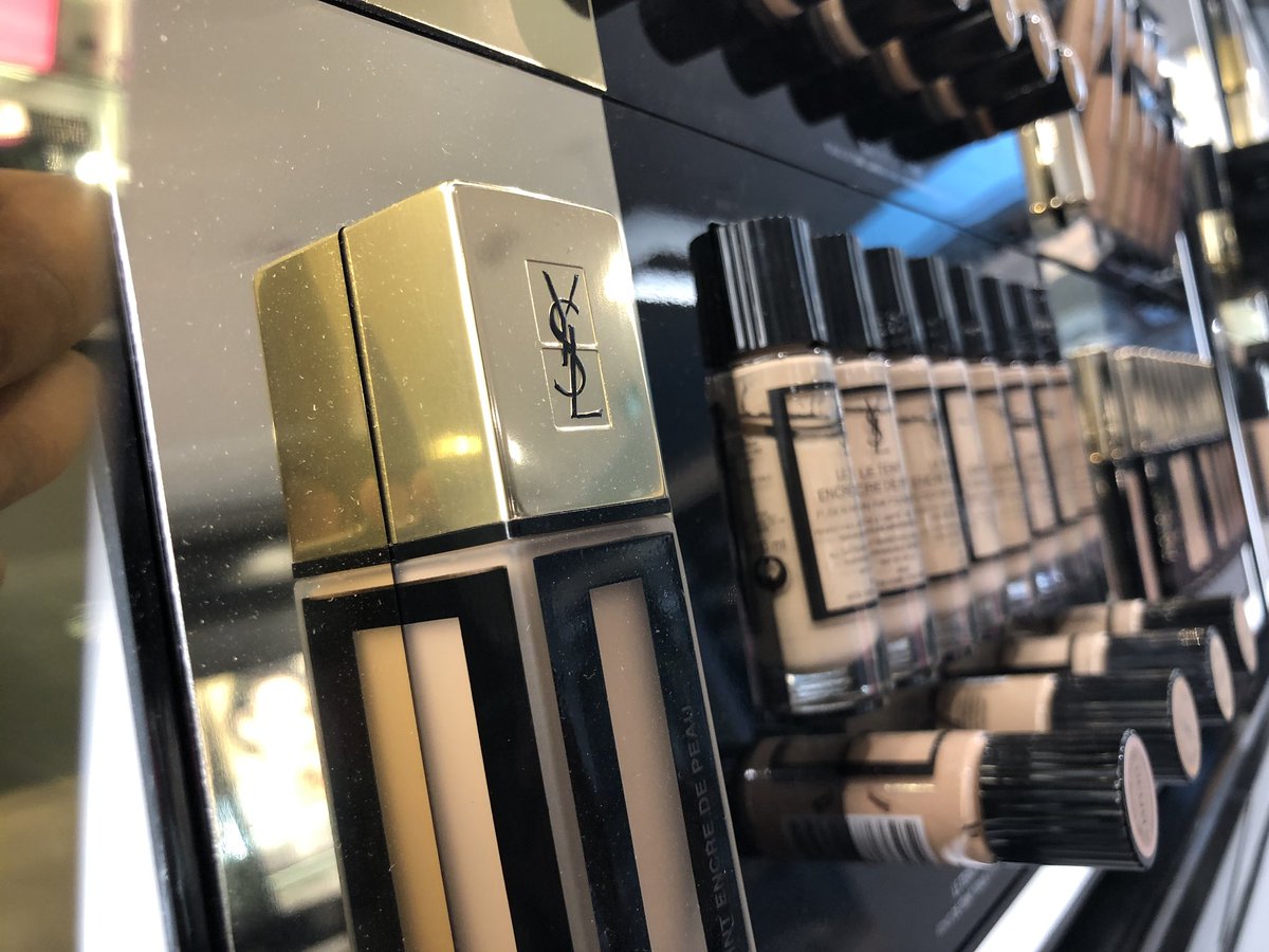 915theBeat's tweet photo. It’s the GRAND OPENING of @ShopprsDrugMart in the @ConestogaMall ! Great deals to rack up those #OptimumPoints ! 20x PLUS on the essentials! But also check out their BRAND NEW Beauty Boutique! EXCLUSIVE @CHANEL section! Come by and save big 💰! https://t.co/yOY5fn9iC9