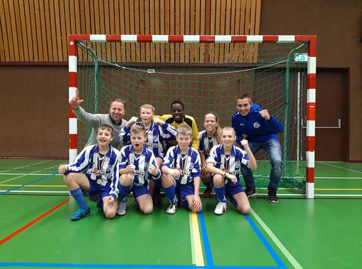 ac_scv's tweet photo. Vier kampioenen van @SCVeenwouden bij de Dantumadiel Cup! JO13-, JO11-1, JO11-2, JO9-2! Gefeliciteerd! https://t.co/6zhwjU3H9b