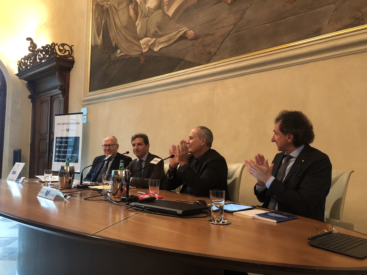 ConfediliziaPc's tweet photo. Festival della Cultura della Libertà.
“L’Unione Europea tra fatti e ideologie”. Modera l’incontro il giornalista @RGionelli. Relatori: Roberto Brazzale, Pierluigi Magnaschi e Paolo Luca Bernardini).
@ItaliaOggi https://t.co/dvwJaQujsr