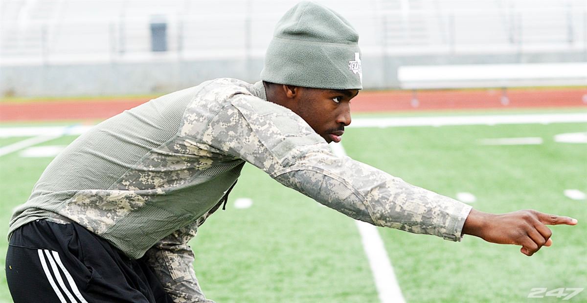 EJHollandOn3's tweet photo. FREE: With the season starting for teams today, here is my MEGA regional 7v7 preview, which also includes team power rankings 👀👀👀. https://t.co/fmlGAl9nMw https://t.co/YCxZ38g4xG