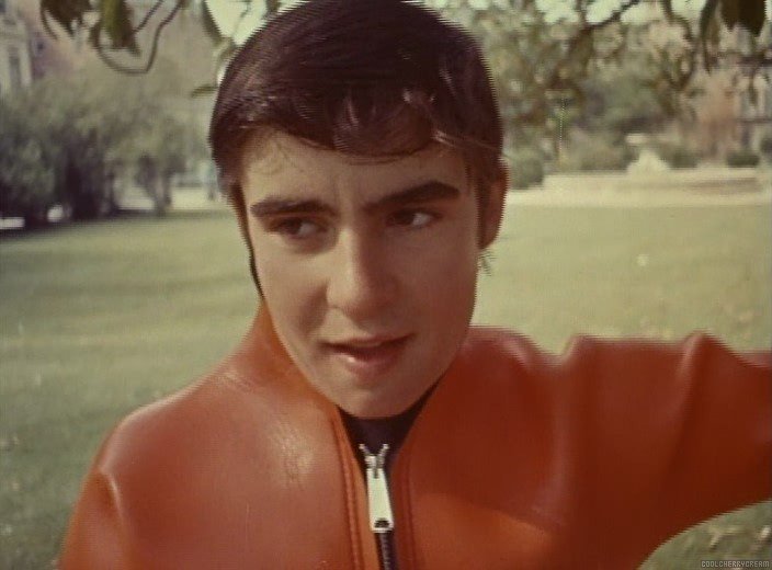 mummfunn's tweet photo. And also for the rubber guys (with long memories) on here. The Monkees - who were surprisingly kinky if I remember. I always fancied an orange rubber suit like this. 1 of 2 https://t.co/o9nZVuJcwh