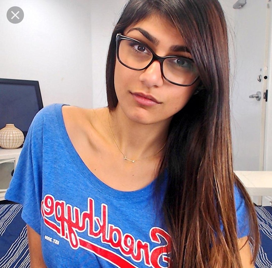 Grand_Sensei_'s tweet image. Ова е Стефанија Маркоска. Ученичка во 3-та година во гимназијата во Штип. Стефи на овогодинешното светско првенство во млади физичари го освои 1-то место и ја промовираше МКД во најубаво светло. За ова не читате во медиумите зошто само за политика се пишува.
Браво Стефи &amp;lt;3