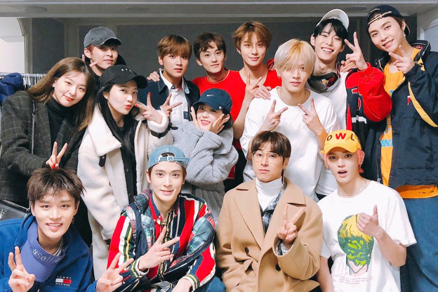 soompi's tweet photo. #EXO's Xiumin, #TVXQ's Yunho, And #RedVelvet Show Love For #NCT127 At Their 1st Concert #NCT127_1stTour https://t.co/ExCaChAA6d https://t.co/vk6SPHRR9x