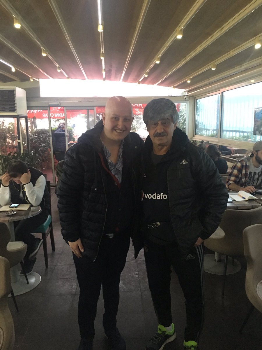 Müthiş bi sohbet müthiş bi insan <a href="/sureyyasoner/">Süreyya Soner</a> , Beşiktaş’ı yaşadım resmen. Teşekkürler abi 🦅🦅🦅