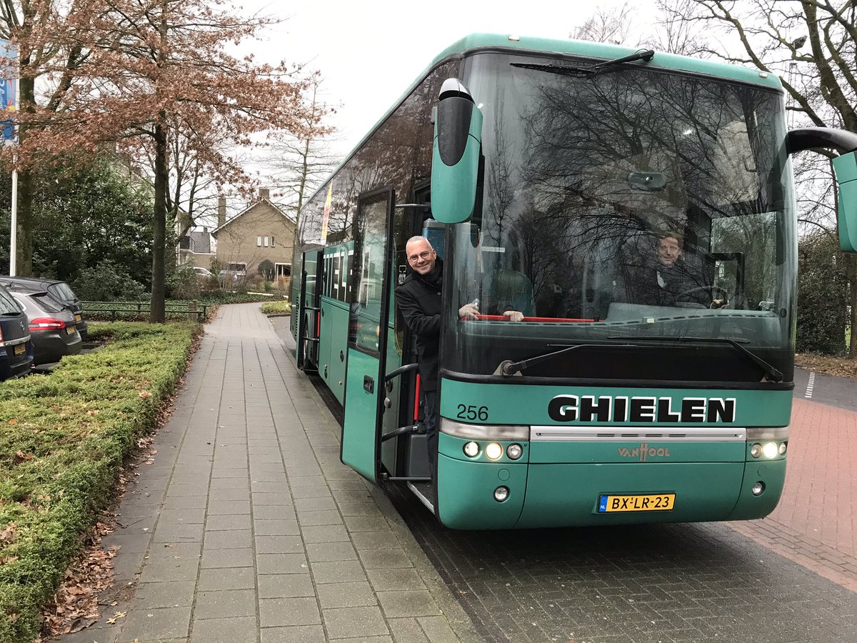 Met een kleine 60 <a href="/bevohandbal/">HUMBY BEVO HC</a> sponsoren gaan we op bezoek bij vrienden van @OCI_LIONS #verbinding #uitwisseling mogelijk gemaakt door <a href="/Rabobank/">Rabobank</a> #PeelMaasLeudal #WestelijkeMijnStreek