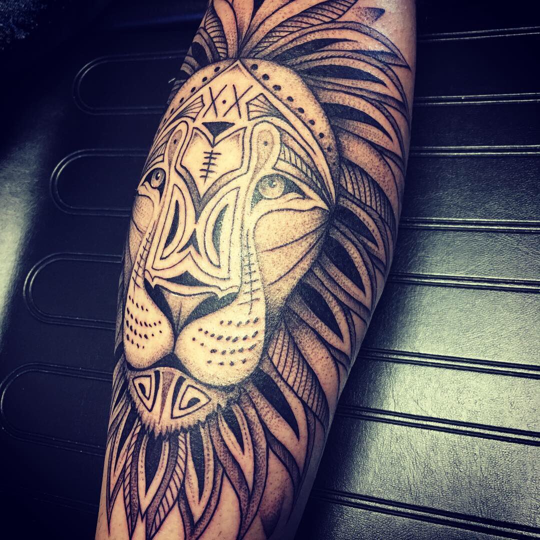 jejedlanight's tweet photo. Il est enfin fait ! Grand merci à marooback pour ce tatouage ! 😈🦁 https://t.co/90YSwJXPK2