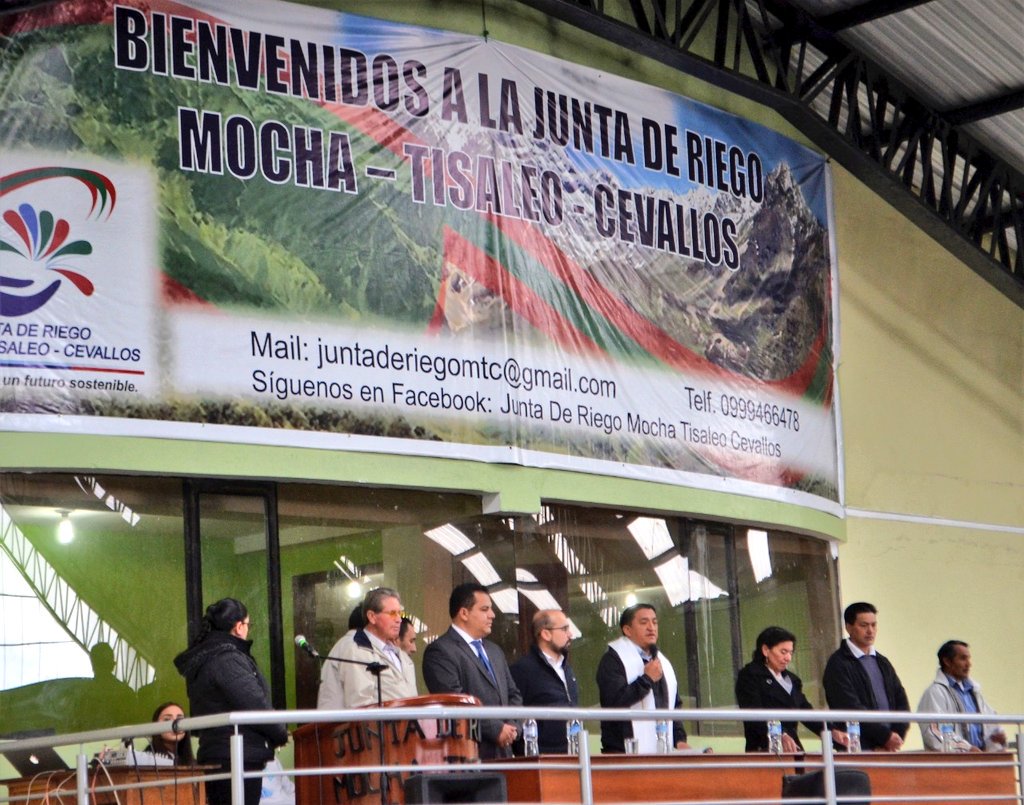 juandehowitth's tweet photo. Hace algunos meses atrás visite el coliseo de la Junta de riego Mocha, Tisaleo, Cevallos. Hoy que alegría me dio regresar y ver los resultados del trabajo hecho con visión, cariño y sobre todo con vocación de servicio, que se ha realizado en la remodelación de sus instalaciones! https://t.co/ZlzPQ8HYJ7