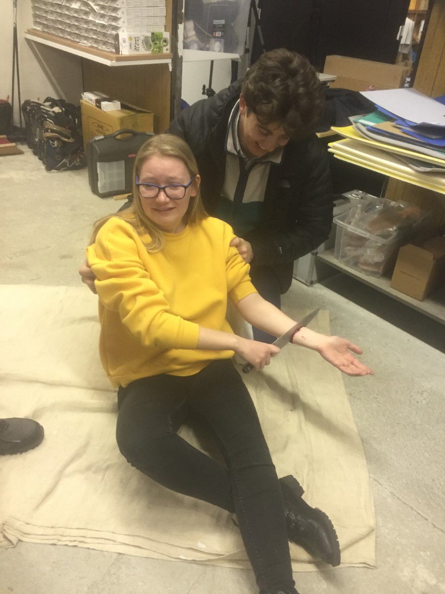 TrainingWd's tweet image. Val-d'Isere 'remote area' first aid training. These images are using our simulations.  #firstaid #ski #SmallBusiness #FakeMed