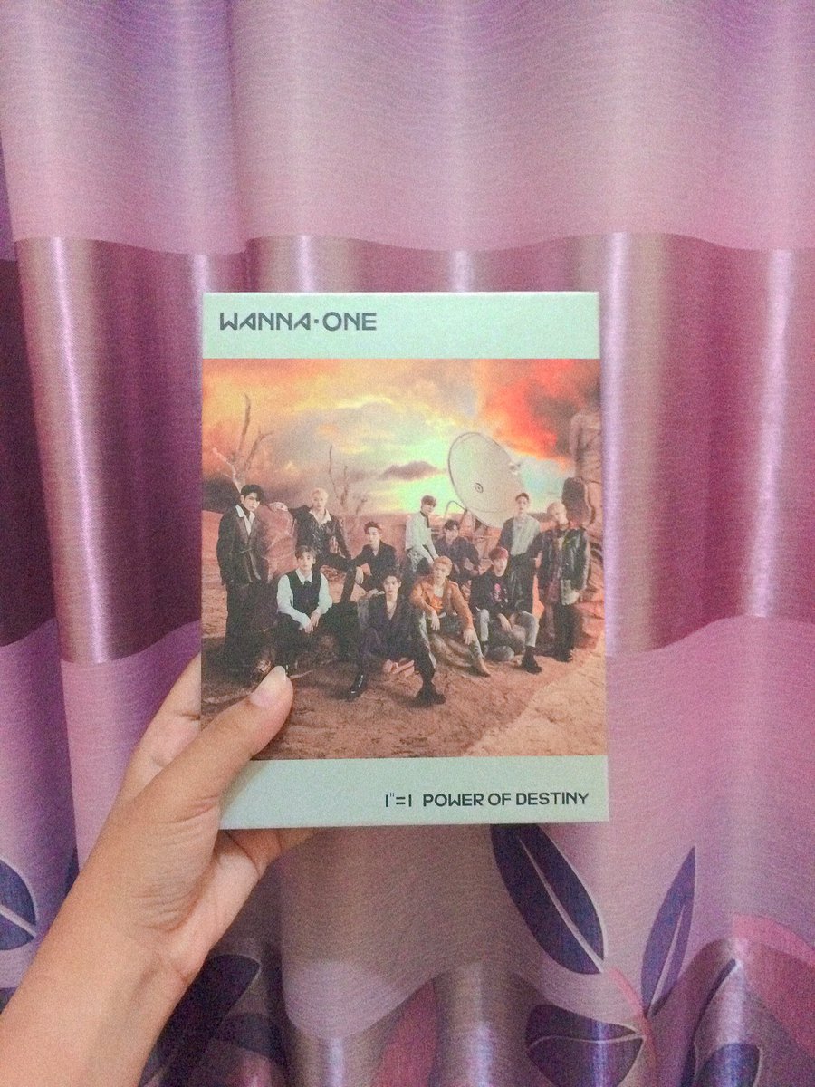 bbiroing's tweet photo. 🔥 G I V E A W A Y 🔥

finally, jihoon showed his abs! aku mau ga 1 set album pod yg adv.ver random pc &amp; sleeve

🌙RT AJA OK
🌙GA HARUS FOLLOW AKU TAPI KALO MAU MUTUALAN BOLEH BGT

end---aku kasih tau nanti 
goodluck!💘 https://t.co/GXMxV50gWp