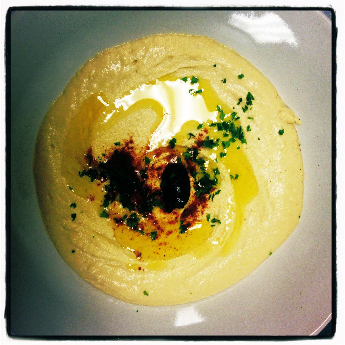 Olivebistroatl's tweet photo. Hummus @Olivebistroatl . The best. 1050 Juniper Street Midtown Atlanta.Enjoy it with a Fez Gimlet cocktail at our intimate bar. #ATL #atlanta #AtlantaIsNow #discoveratl #atlbeltline #atlmidtown #ATLSB53 #Gintonic #hummus #bartender #ajcdining #eateratl #iammidtown https://t.co/MiBNHB9Y8p