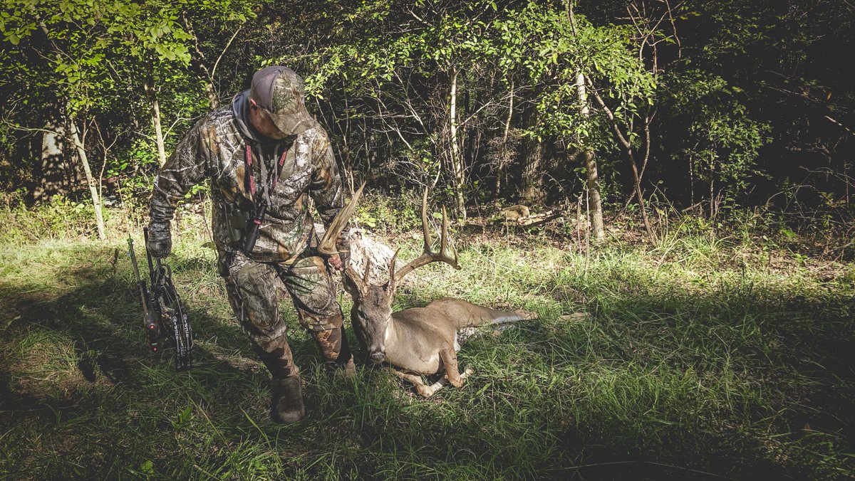DuelGameCalls's tweet photo. There's a keeper. 

📸 The Virtue TV
#duelgamecalls #duel #getreal #hunting #whitetail #moose #elk #predator #conservation #huntingseason https://t.co/9tecBcSt50