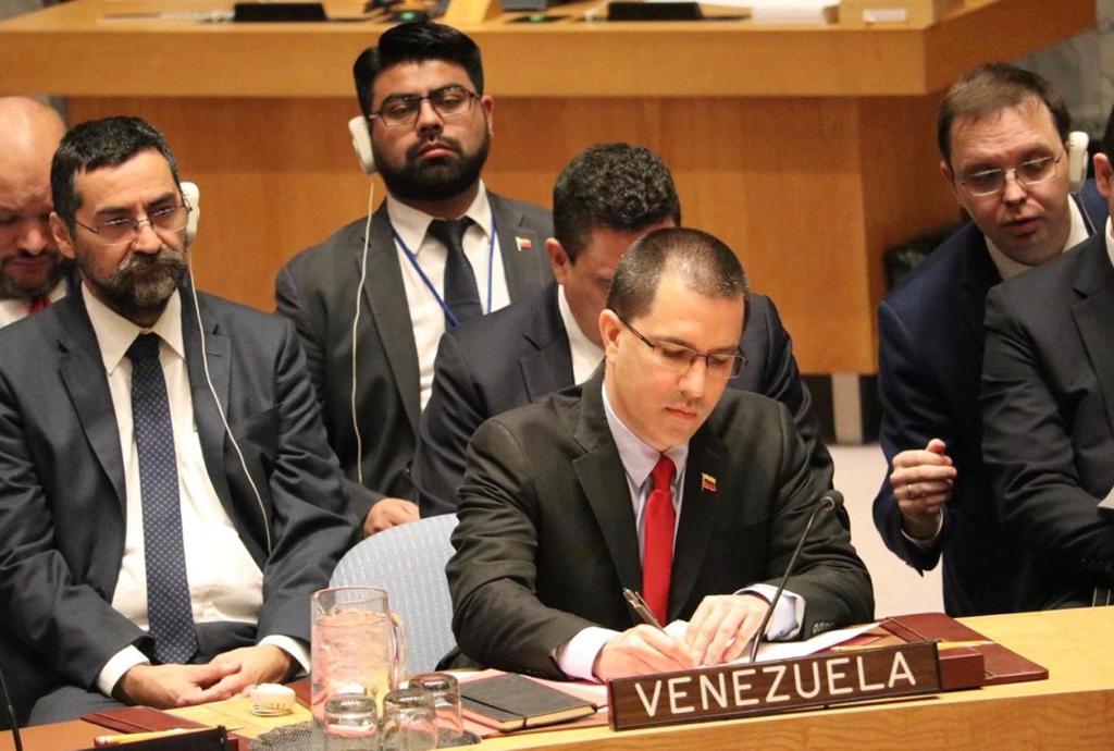 Tag onu en El Foro Militar de Venezuela Dx2aZkBU0AAnpVG