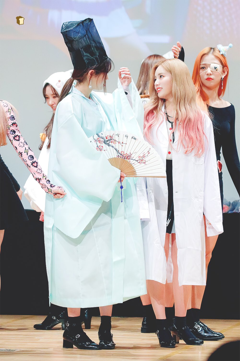 Dx2cW2QUwAM5ktT.jpg:orig