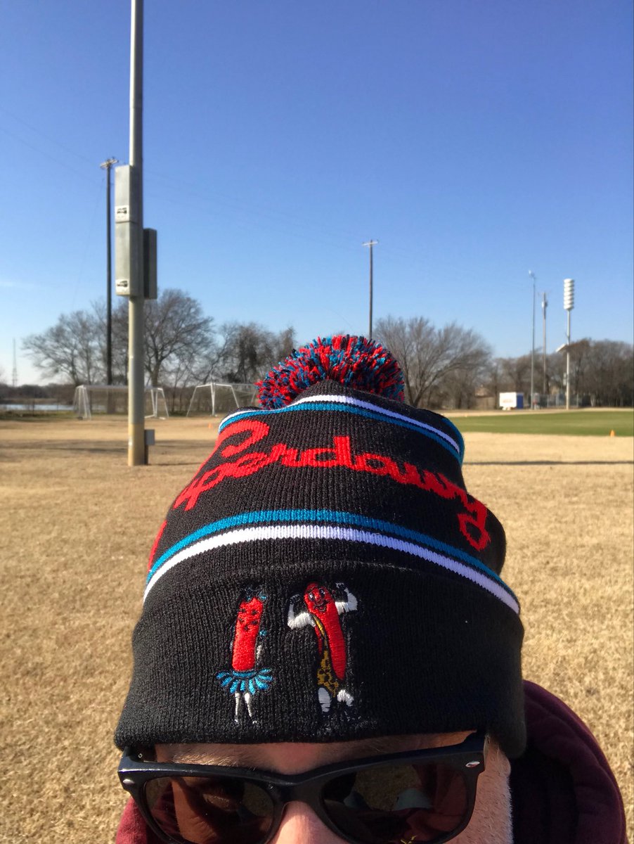 Maurie and Flaurie in Texas escaping the frigid cold.  Hope all my Chicago friends and family stay warm! #superdawg #chicago #wheeling #chicagostylehotdog