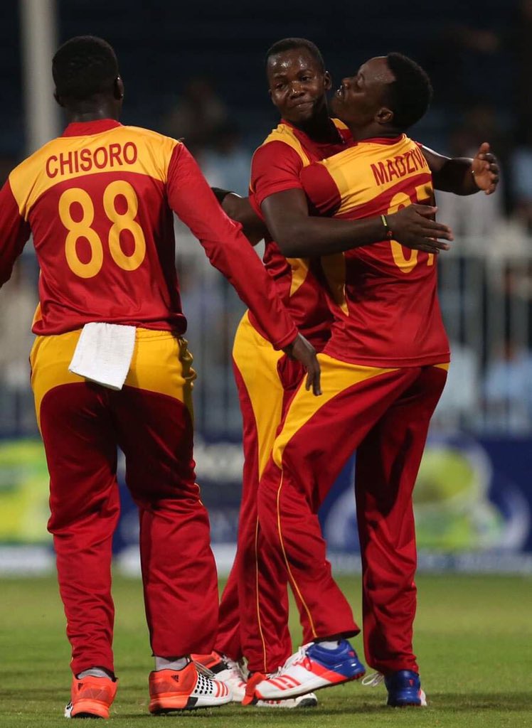 ReadCricketClub's tweet image. 2019 BIG 3 ! 

Pro 2019 @LJongwe 
Captain @mwalker92 
Young OA Luke Powell NSW 

Facebook for full update on changes for 2019. #titlepush