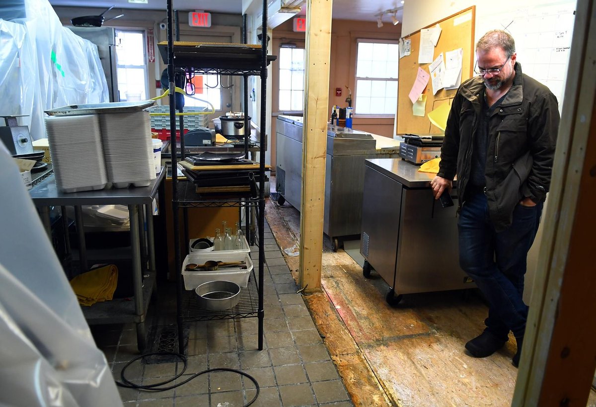 telegramdotcom's tweet photo. Rovezzi's Ristorante in Sturbridge damaged by burst pipe, break-in attempt https://t.co/a5su5PYrUA @BLeeTG @ajungTGphoto @MassFoodies @ChefChris @Sturbridge_PD @SturbridgeFD @SturbridgeMass @visitsturbridge https://t.co/4aVOruge2E