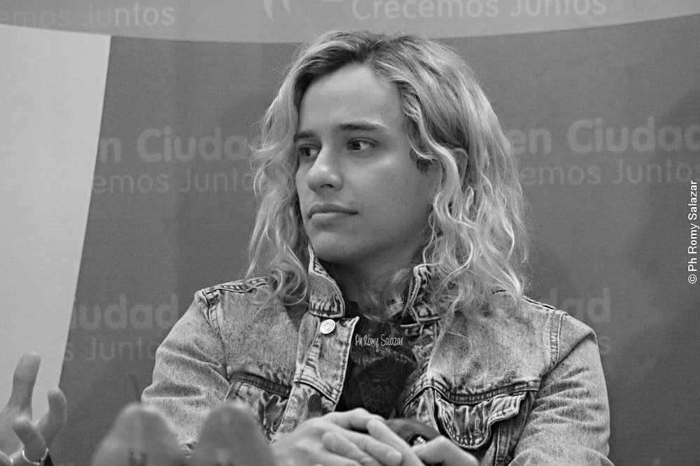 romysalazar10's tweet photo. @GuidoAIRBAG Conferencia de Prensa #Pera2019 #AirbagenAllen https://t.co/kpKwB9BbE4
