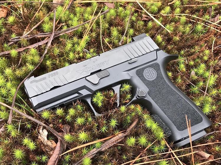 sigsauerinc's tweet photo. What’s your favorite P320 variant? #XCarry #MyP320 #NeverSettle
(Photo courtesy IG: 45autoallday) https://t.co/YXDFhXnV9R