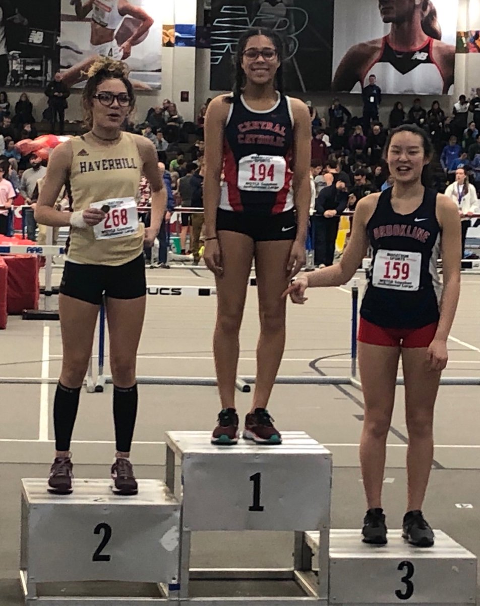 CCRaider_GTandF's tweet image. Katharine Duren WON the 55H at the State Coaches with a new SCHOOL RECORD of 8.47! #howtoraider @EagleTribSports @BostonHeraldHS @GlobeSchools @LowellSunSports
