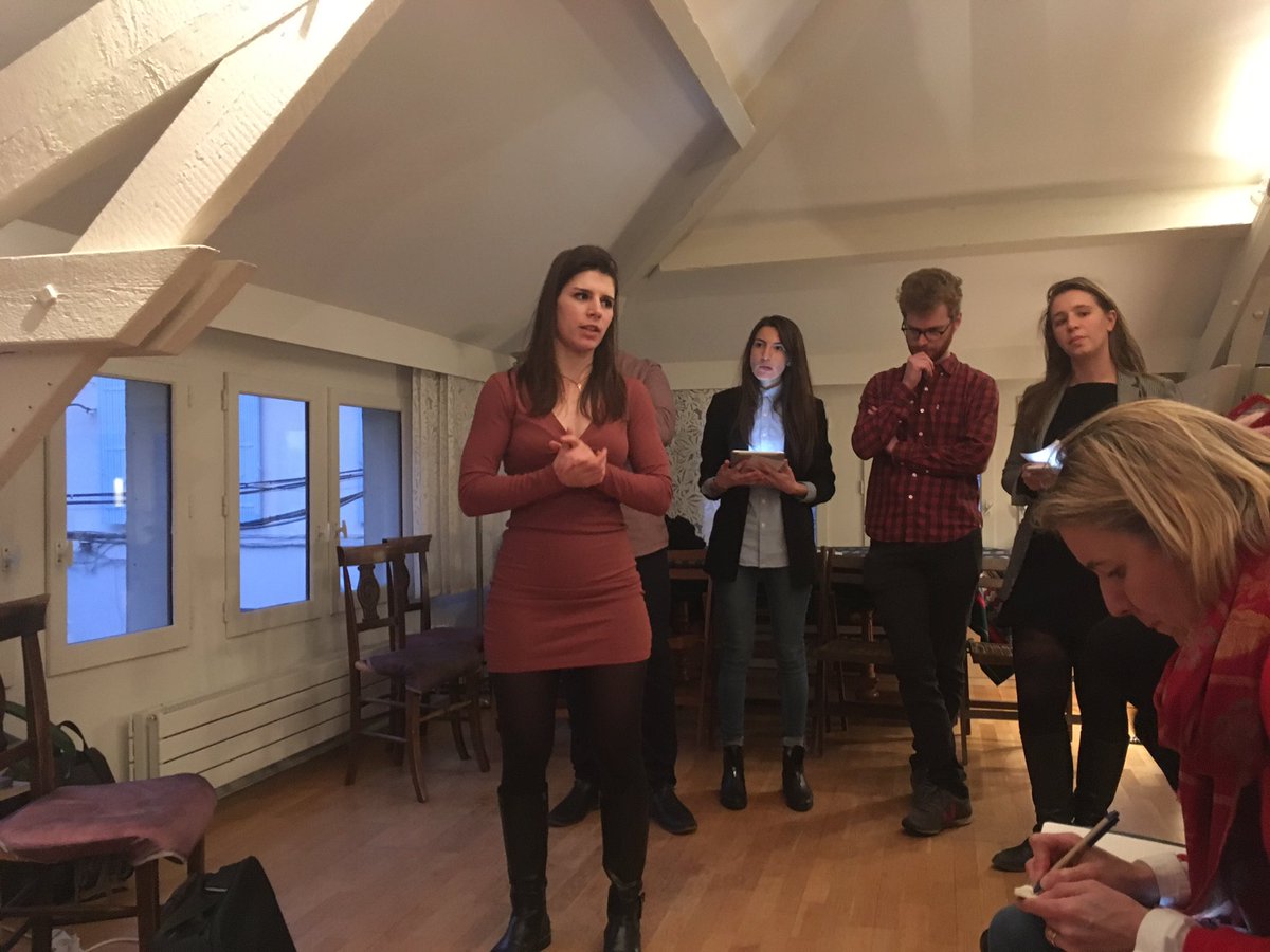 HumanEase's tweet photo. Présentation de @byLFT pour débuter l'apéro-débat !
Digital Learning : pour une formation plus efficace 
#AperoDebat9 ça commence ! https://t.co/5hjLOUCtO7