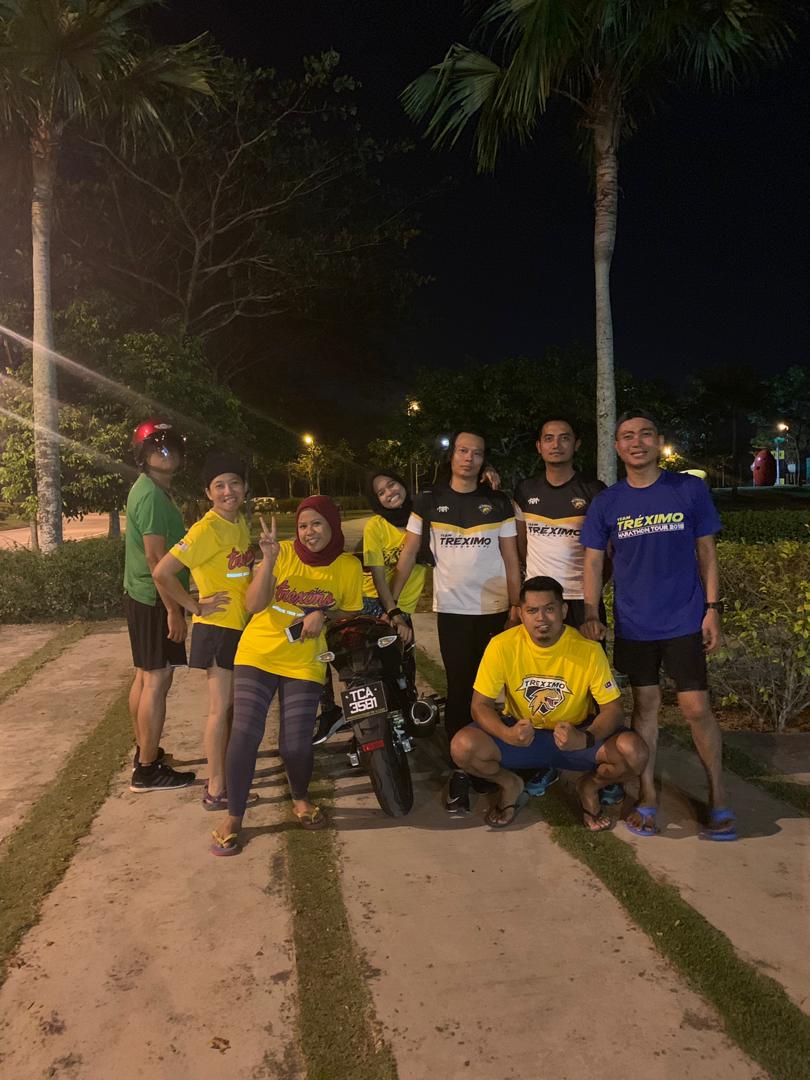 LeMoon_ice's tweet photo. #teamtreximo are you ready? 😆 https://t.co/LoySquUgr3