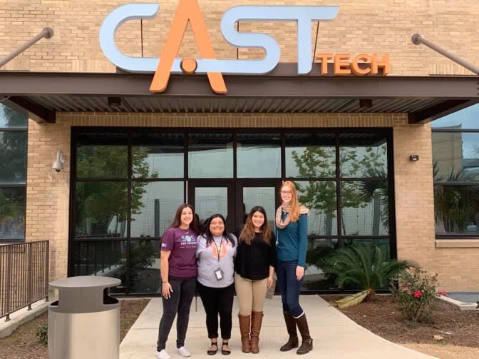 SOS_SanAntonio's tweet photo. Partnerships make it possible! So thankful for our #teamupchallenge grant from @SBGBofficial and to @CASTtechSchool for coming together to help us provide duffel bags to @4KidsSouthTexas . #learnserveexplore #powertoempower https://t.co/CiNOJexsWj