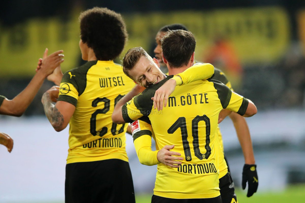 FansMarcoReus_'s tweet photo. #Gotzeus 😂 https://t.co/HkZ9c9OwDW