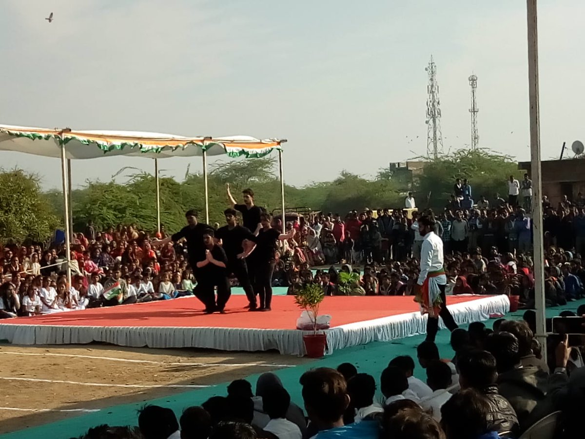 MamDholka's tweet photo. 70 th Republic day celebration at Vahanvati temple, Saroda village Ta. Dholka @CollectorAhd @SDMDholka Happy Republic Day! Jay Hind https://t.co/Bc0KDg7XLL