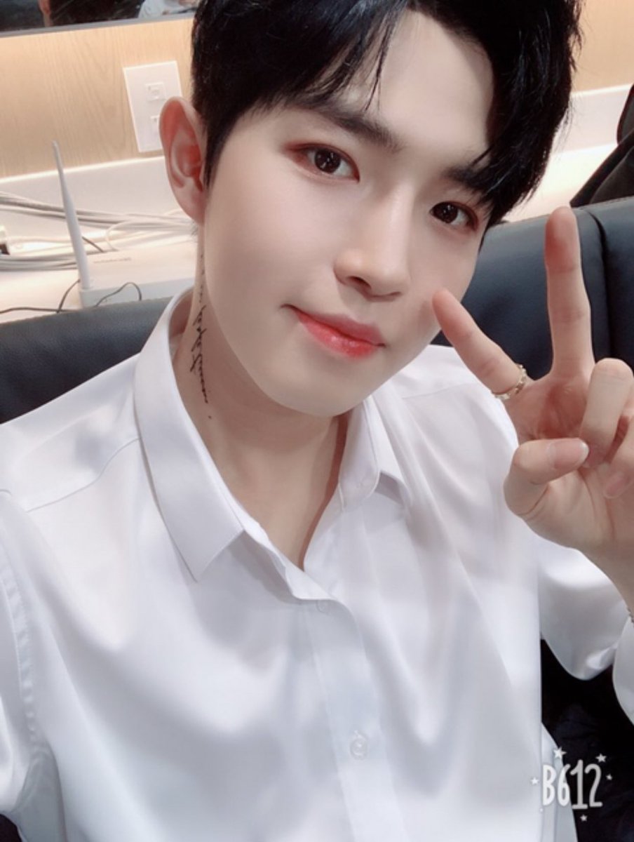 WANNAONE FANCAFE { closed } tweet media
