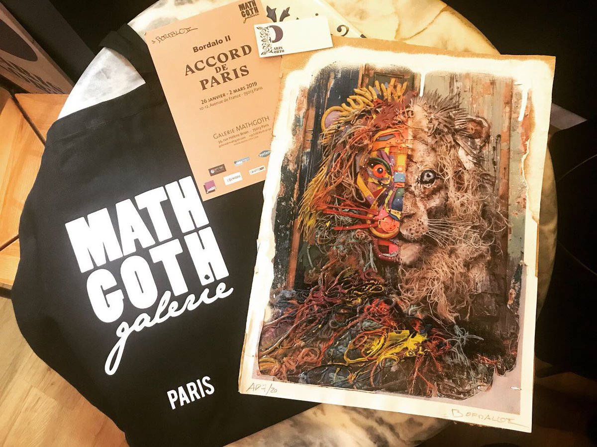 parisporto75018's tweet photo. 🇵🇹Vernissage de l’exposition Accord de Paris ✨✨✨ BordalloII✨✨✨
#bordalloii #accorddeparis #paris #mathgothgallery #paris #porto #parisporto #metro #abbesses #expo #exposition #artiste #art #arte #madeinportugal #streetart #portugal #culture @GalerieMATHGOTH https://t.co/u9pkNG5IfJ