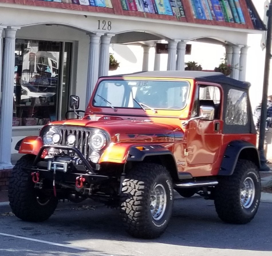 DrChrisR's tweet photo. #CJ7Jeeper #JeepLife #TampaJeepKrewe #THEJeepMafia #Jeep #FordMuscleJP - A gorgeous Florida winter day is a perfect day for a Jeep cruise to beautiful Old Mount Dora! https://t.co/coApqYq7ej