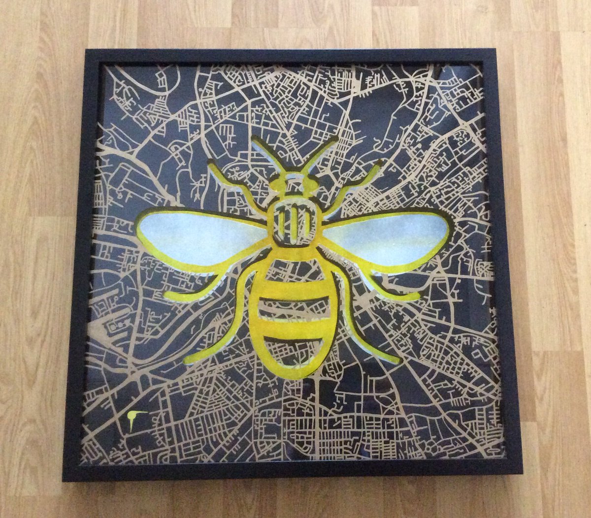 Mr. Peeps (@mrpeepssays) on Twitter photo Collected and ready to hang...!
The wonderful commissioned piece of art...Bee Over Manchester
by that Top Man @CJTaylordArt it’s quality mate and the Photo doesn’t do it justice.
Checkout his work and much more at the <a href="/TheNqGallery/">Be Your Gallery</a> in @Afflecksfox
#ManchesterArt #Winner Collected and ready to hang...!
The wonderful commissioned piece of art...Bee Over Manchester
by that Top Man @CJTaylordArt it’s quality mate and the Photo doesn’t do it justice.
Checkout his work and much more at the <a href="/TheNqGallery/">Be Your Gallery</a> in @Afflecksfox
#ManchesterArt #Winner