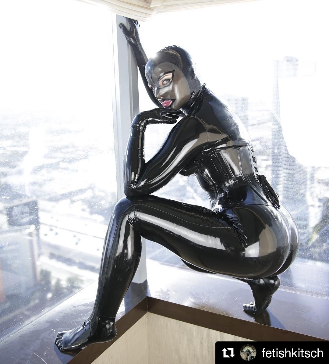 Caroline Pierce ® on X: I love this shot of me from @FetishKitsch.  X