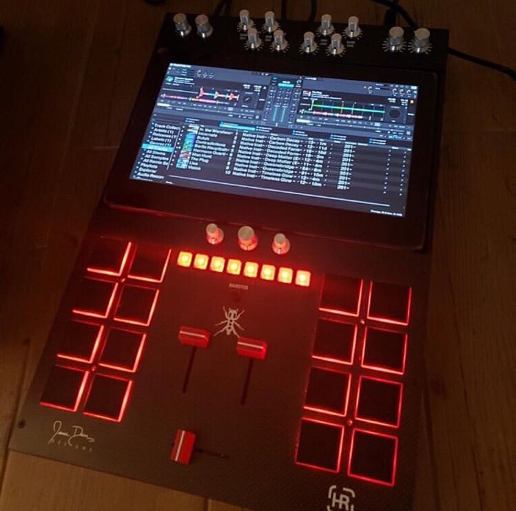 Lots of new tech at #NAMM2019 pointing towards DJing w/ laptops on the way out soon. Thoughts? #RP <a href="/mixmastermike/">MIX MASTER MIKE</a>
