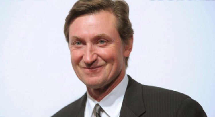 KingsKorner99's tweet photo. Happy birthday to this beaut!! STILL the only man!!! #Gretzky #99 https://t.co/i9Hkwa1Xvd