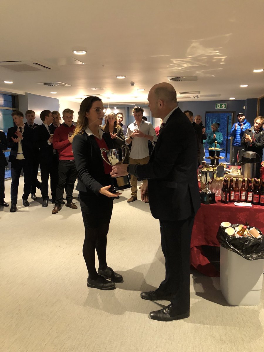 Robertson_Sed's tweet image. Congratulations to the #firstfemale Alex in The Morgan Run being presented the trophy by Mr Harrison 🏆