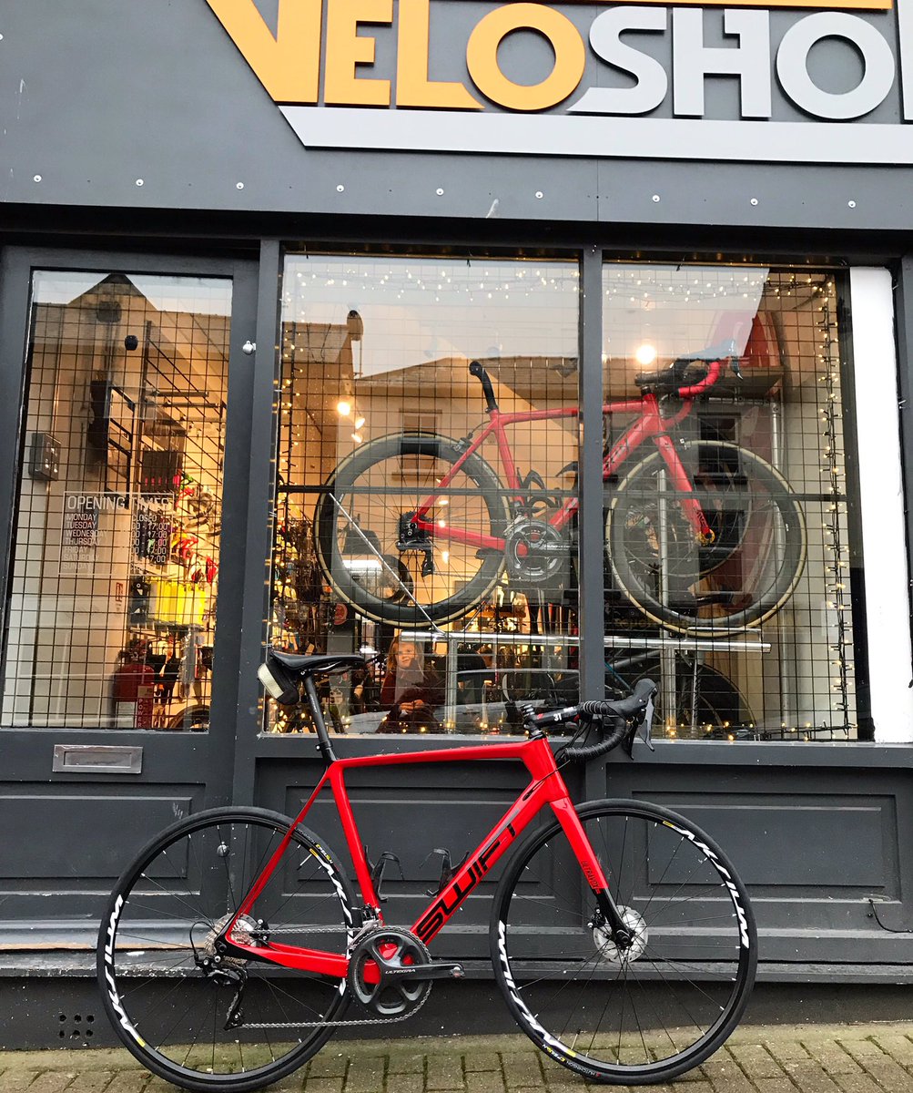 AndyTurner132's tweet image. Say hello to Disco Inferno ❤️ #shareyourswift #BeFastBeSwift