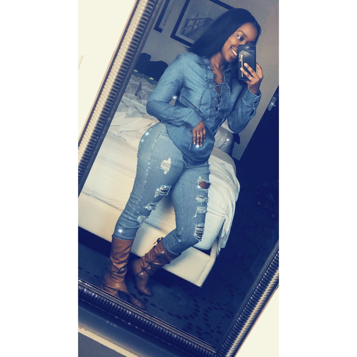 Sharaye_'s tweet photo. Den•im #vaca https://t.co/0mxPqpkqJY