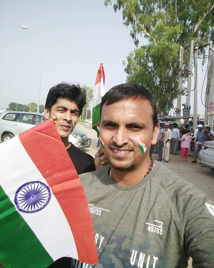 MokshHome's tweet photo. Name:-Mahaveer Jain
Number:-2601075
Place :- Guntur 
#MokshMyIndiaSelfie https://t.co/bXELXOIzVA