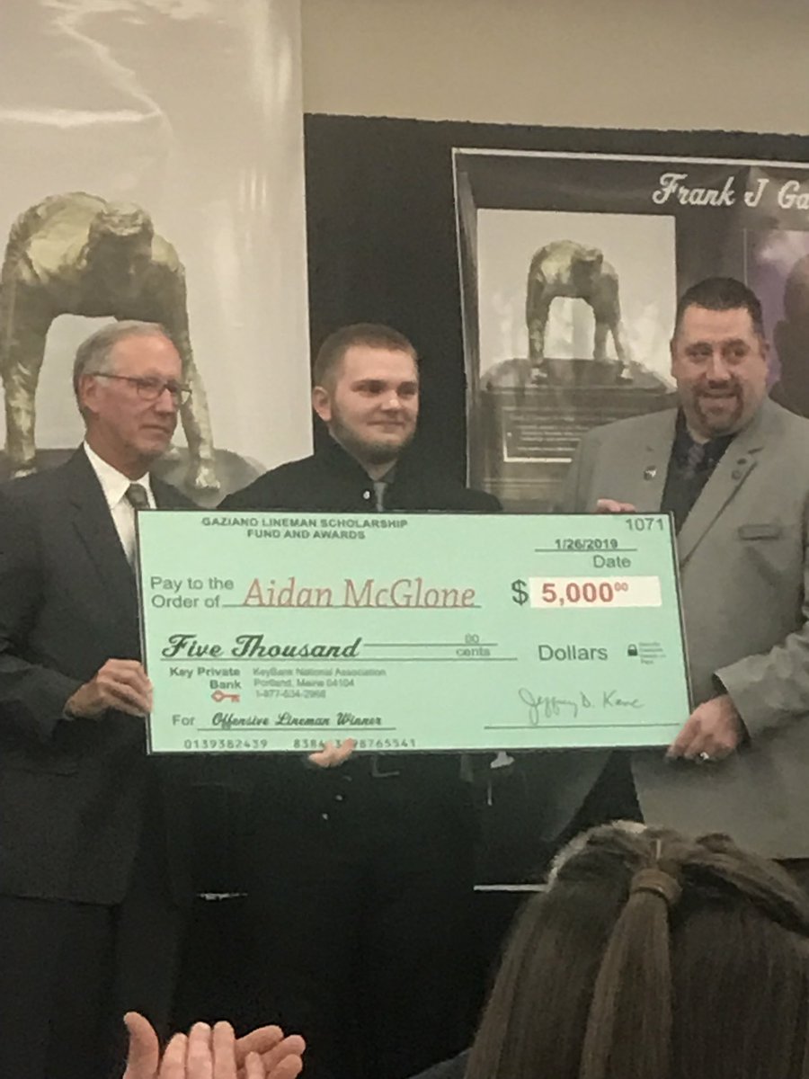 BonnyEagleScots's tweet photo. Congrats to Aidan 2018 Frank J. Gaziano Offensive Lineman of the Year!!! https://t.co/Siur2mvgix