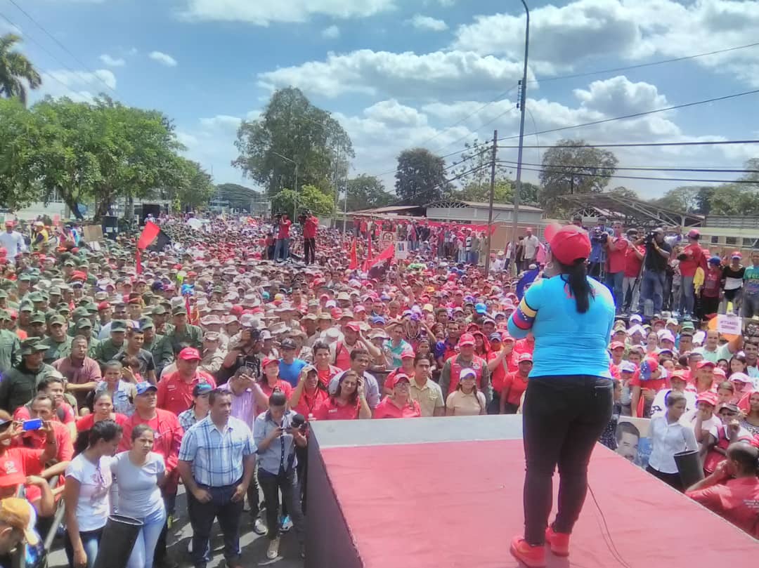 PartidoPSUV's tweet photo. ¡ESTO FUE EN COJEDES! 💛💙❤

Movilizados permanentemente en defensa de la PAZ 

#RumboALos2MillonesDeChambistas 

@NicolasMaduro 
@dcabellor 
@MargaudPSUV https://t.co/ya8zZxV6fa