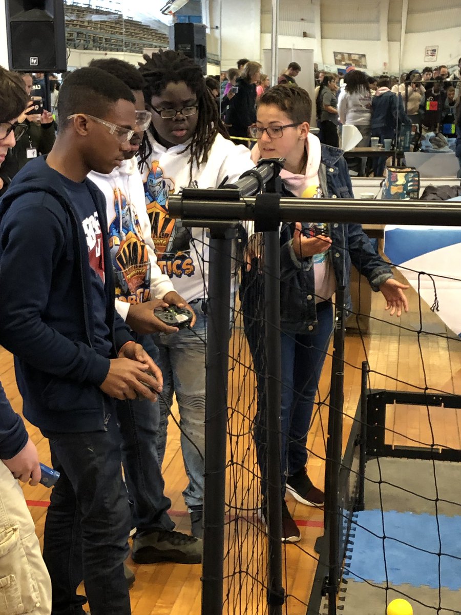 rayparrisart's tweet photo. Congratulations to HML robotics team for finishing 1 St. With 5 wins and 0 lost. @MDCPSSTEAM @HMLSrHighSchool @parafruit https://t.co/5vuVLiFPRt